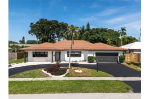 220 Sw 75th Ter, Plantation