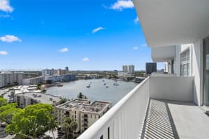137 Golden Isles Dr 1512, Hallandale Beach