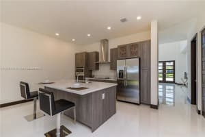 8853 Nw 155th Ter 8853 Miami Lakes, FL 33018 - Off Market