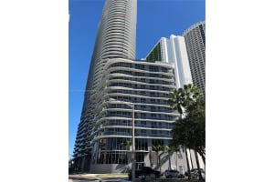 1000 Brickell Plz 2805, Miami