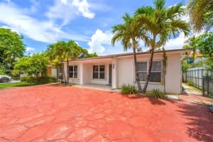 2761 SW 33rd Ct, Miami, FL 33133, - MLS#A11838578