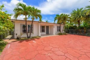 2761 SW 33rd Ct, Miami, FL 33133, - MLS#A11838578