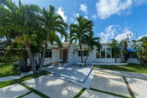 701 Hollywood Blvd Hollywood, FL 33019 - MLS#A11838591