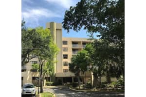 901 Hillcrest Dr APT 405, Hollywood, FL 33021, - MLS#A11838639