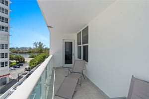5001 Collins Ave APT 4G, Miami Beach, FL 33140, - MLS#A11838669