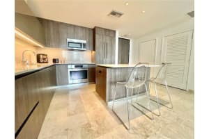 88 Sw 7th St 1805, Miami