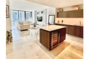 88 SW 7th St APT 1805, Miami, FL 33130, - MLS#A11838704