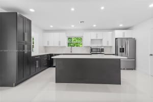 1124 N Yale Dr, Hollywood, FL 33021, - MLS#A11838717