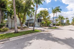 3862 NE 171 St B, North Miami Beach, FL 33160, - MLS#A11838731