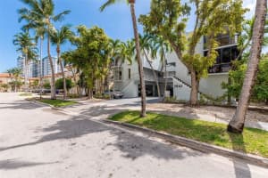 3862 NE 171 St B, North Miami Beach, FL 33160, - MLS#A11838731