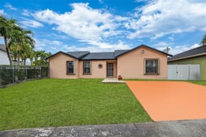 12637 Sw 210th Ter, Miami