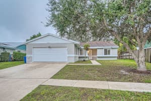 10897 Grandview Ct, Royal Palm Beach