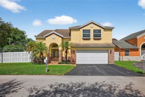 10871 SW 11th Manor, Davie, FL 33324, Sold 08/11/25