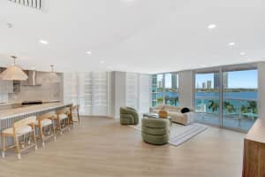 3370 Hidden Bay Dr 812, Aventura
