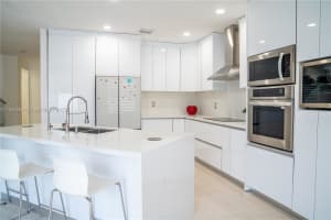 MLS# A11838988, Hialeah, Florida 33018