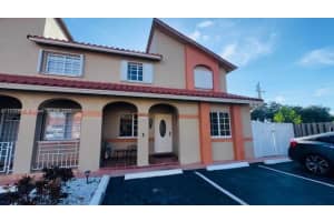 2385 W 69th St 2385-b, Hialeah