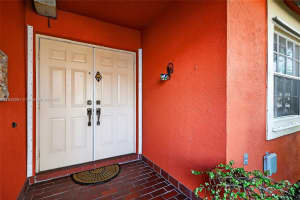19611 NW 82nd Ct, Hialeah, FL 33015, - MLS#A11839091