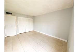 8840 Fontainebleau Blvd 402, Miami, FL 33172 - MLS#A11839111