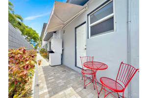 320 Hendricks Isle 4, Fort Lauderdale