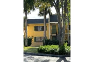 801 Meadows Cir 801, Boynton Beach