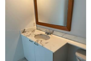 234 Ne 3rd St 905 Miami, FL 33132 - MLS#A11839198