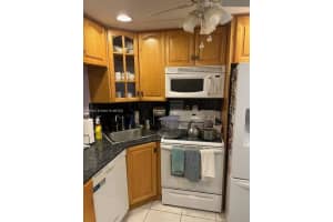 7817 Golf Cir Dr, Margate, FL 33063, Sold 10/29/25