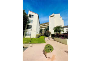 2309 S Cypress Bend Dr 311d, Pompano Beach