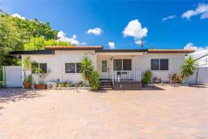 1761 Sw 14th St, Miami