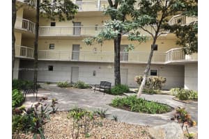 8290 Lake Dr APT 106, Doral, FL 33166, - MLS#A11839277