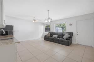 700 SW 67th Ave b, Pembroke Pines, FL 33023, - MLS#A11839350