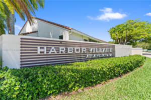 21200 Harbor Way 118-11, Aventura