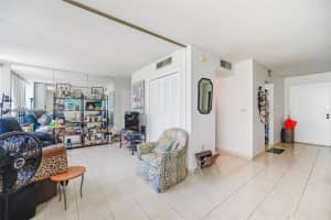 1345 Lincoln Rd 303 Miami Beach, FL 33139 - MLS#A11839388