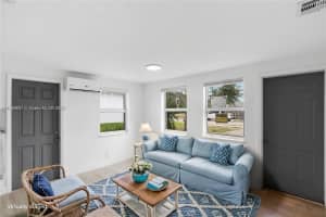 607 SW 3rd St #1, Delray Beach, FL 33444, - MLS#A11839407
