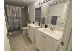 1301 NE 7th St APT 101, Hallandale Beach, FL 33009, - MLS#A11839423