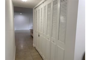 1301 NE 7th St APT 101, Hallandale Beach, FL 33009, - MLS#A11839423