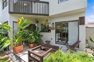 640 NW 98th Ct, Miami, FL 33172, Sold 10/31/25