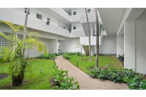 1033 Lenox Ave. APT 304, Miami Beach, FL 33139, - MLS#A11839492