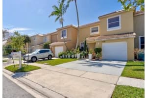 1370 Nw 154th Ave, Pembroke Pines