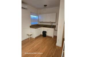 642 Michigan Ave APT 4, Miami Beach, FL 33139, - MLS#A11839600