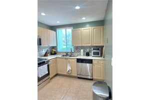 109 Hidden Ct Rd A-5, Hollywood, FL 33023, - MLS#A11839631