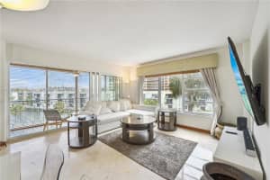 11111 Biscayne Blvd #4H, Miami, FL 33181, - MLS#A11839651