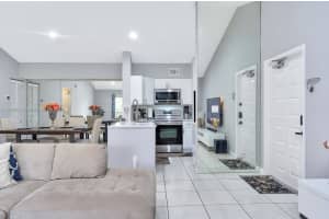 3001 N Oakland Forest Dr APT 301, Oakland Park, FL 33309, - MLS#A11839703