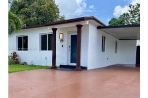 330 W 40th Pl Hialeah, FL 33012 - MLS#A11839718