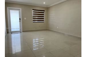 330 W 40th Pl Hialeah, FL 33012 - MLS#A11839718