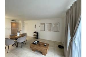 2020 NE 135th St APT 302, North Miami, FL 33181, - MLS#A11839728