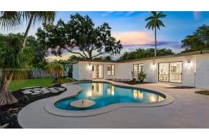 885 Azalea Ct, Plantation, FL 33317, Sold 08/21/25