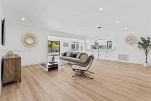 885 Azalea Ct, Plantation, FL 33317, Sold 08/21/25