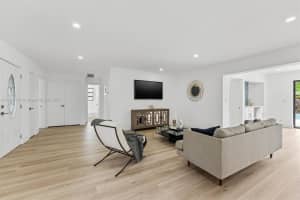 885 Azalea Ct, Plantation, FL 33317, Sold 08/21/25