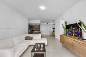 7825 Nw 107th Ave 321, Doral