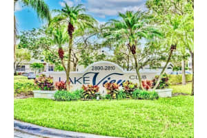 2820 N Oakland Forest Dr 110, Oakland Park